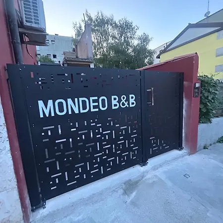 Mondeo Apartamento *